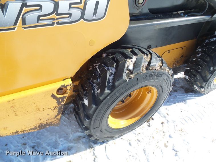 image for item DL0792 2012 Case SV250  skid steer loader