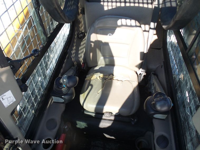 image for item DL0792 2012 Case SV250  skid steer loader