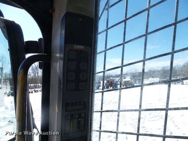 image for item DL0792 2012 Case SV250  skid steer loader