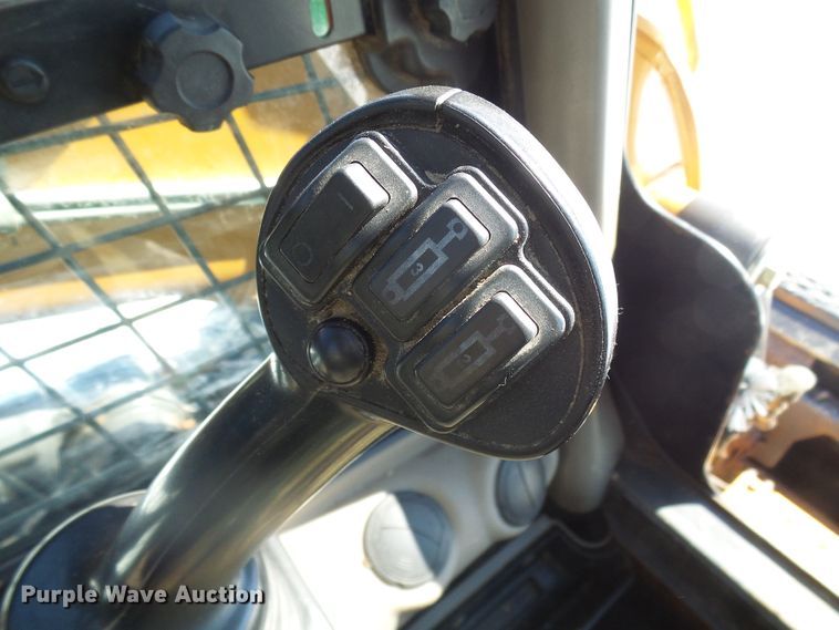 image for item DL0792 2012 Case SV250  skid steer loader