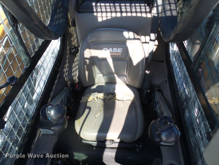 image for item DL0792 2012 Case SV250  skid steer loader