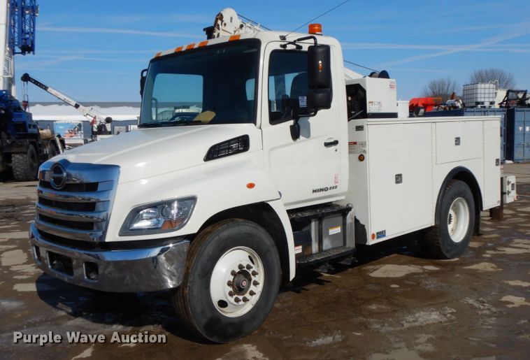 image for item DL1749 2014 Hino 268  utility / service truck