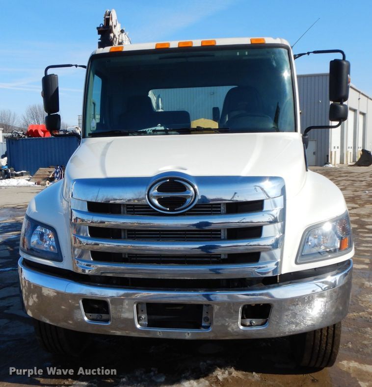 image for item DL1749 2014 Hino 268  utility / service truck