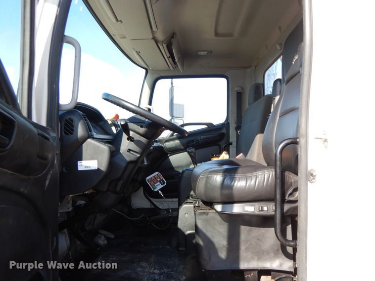 image for item DL1749 2014 Hino 268  utility / service truck