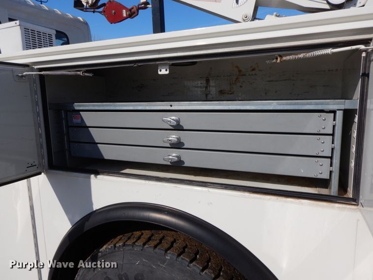 image for item DL1749 2014 Hino 268  utility / service truck