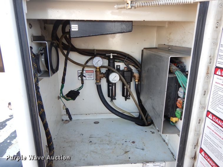 image for item DL1749 2014 Hino 268  utility / service truck