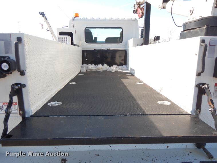 image for item DL1749 2014 Hino 268  utility / service truck