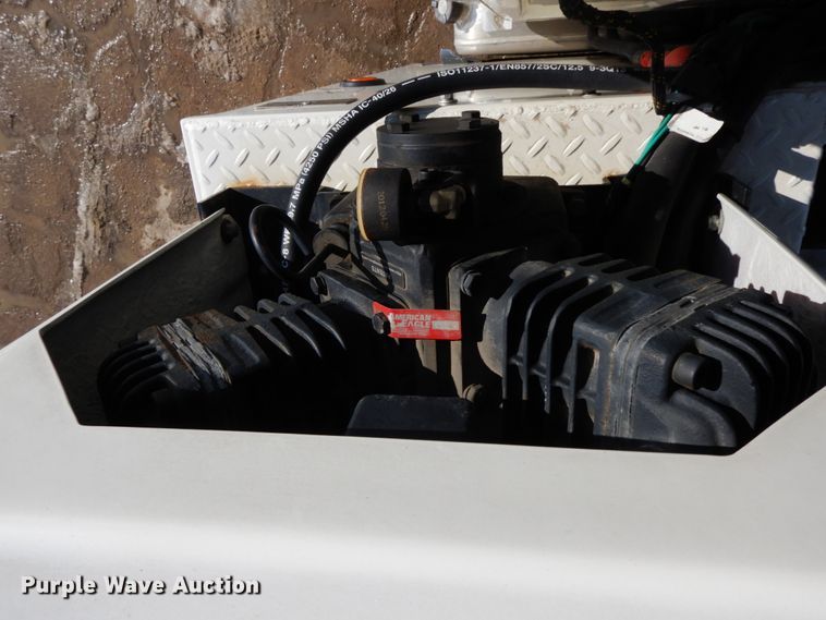 image for item DL1749 2014 Hino 268  utility / service truck