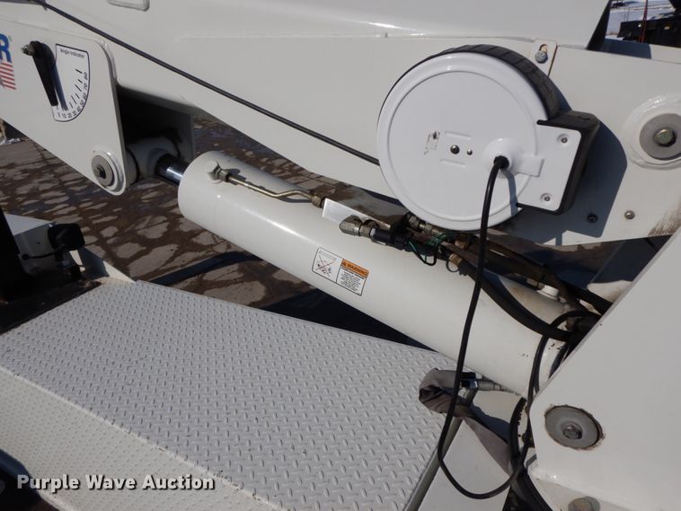 image for item DL1749 2014 Hino 268  utility / service truck