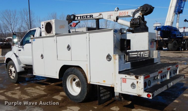 image for item DL1750 2005 Ford F650 Super Duty XL  utility / service truck