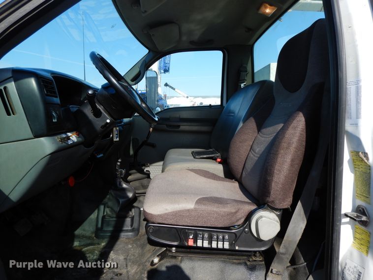 image for item DL1750 2005 Ford F650 Super Duty XL  utility / service truck