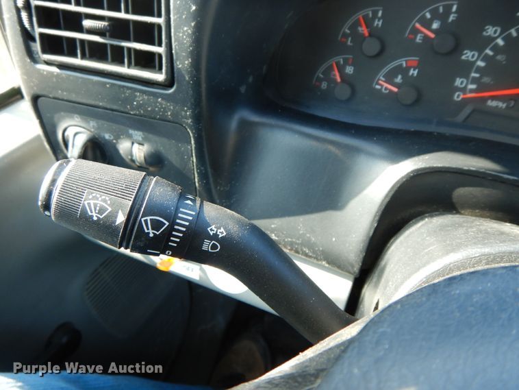 image for item DL1750 2005 Ford F650 Super Duty XL  utility / service truck