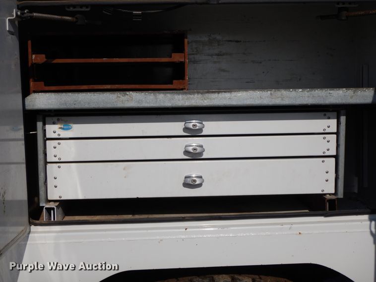 image for item DL1750 2005 Ford F650 Super Duty XL  utility / service truck