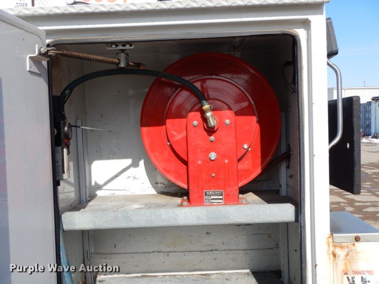 image for item DL1750 2005 Ford F650 Super Duty XL  utility / service truck