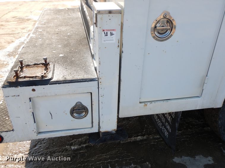 image for item DL1750 2005 Ford F650 Super Duty XL  utility / service truck