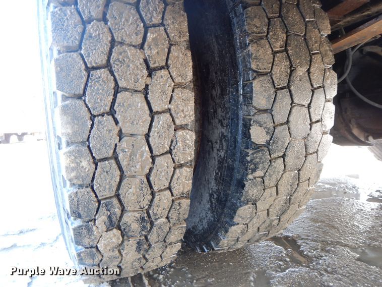 image for item DL1750 2005 Ford F650 Super Duty XL  utility / service truck