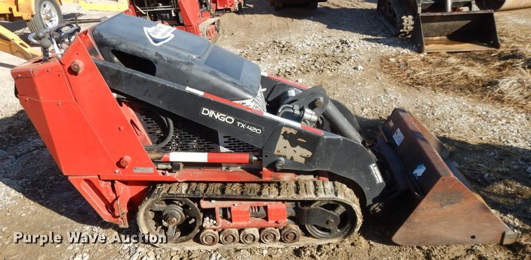 image for item DL2033 2006 Toro Dingo TX420  compact utility loader