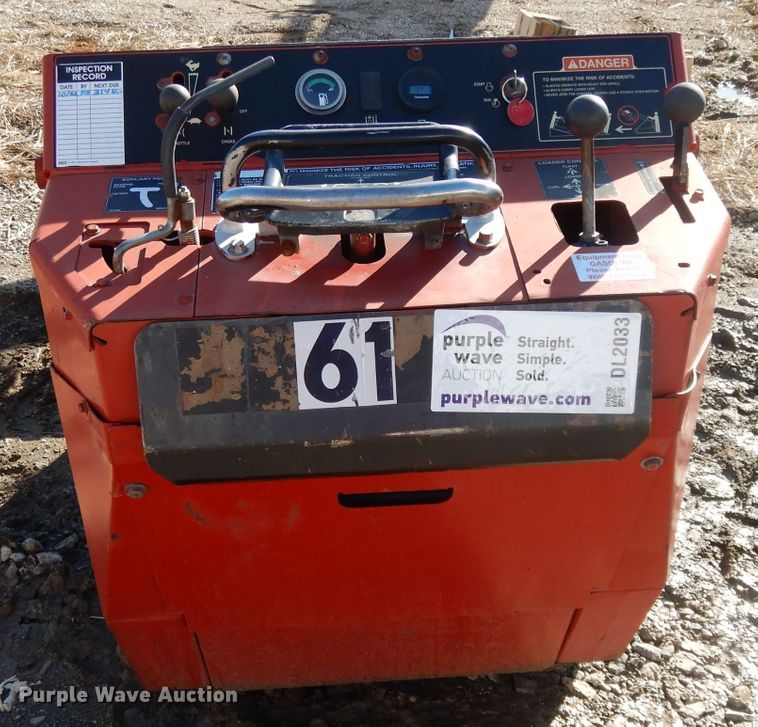 image for item DL2033 2006 Toro Dingo TX420  compact utility loader