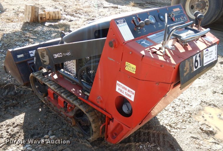 image for item DL2033 2006 Toro Dingo TX420  compact utility loader