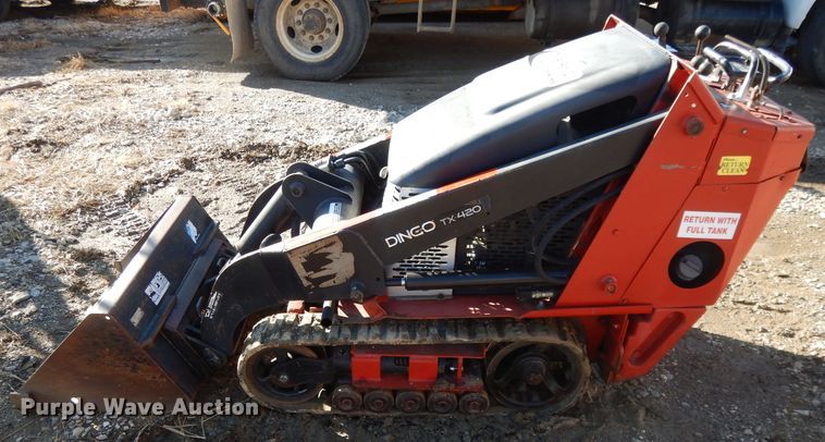 image for item DL2033 2006 Toro Dingo TX420  compact utility loader
