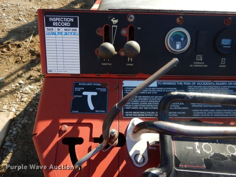 image for item DL2033 2006 Toro Dingo TX420  compact utility loader