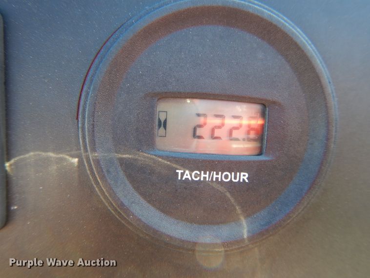 image for item DL2033 2006 Toro Dingo TX420  compact utility loader