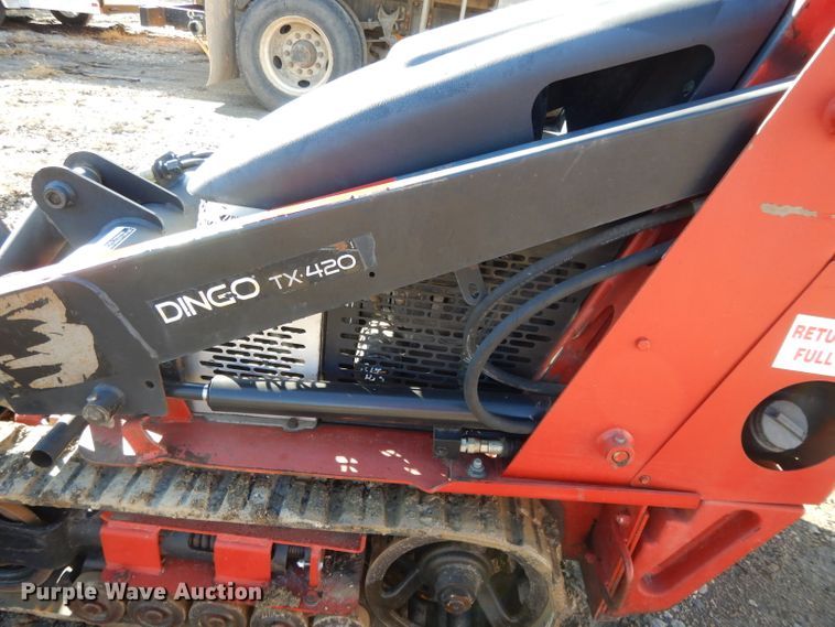 image for item DL2033 2006 Toro Dingo TX420  compact utility loader