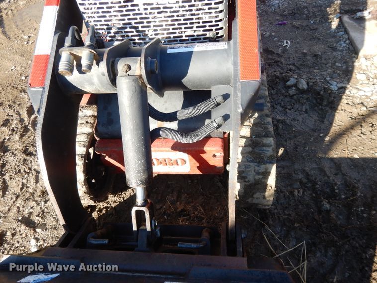 image for item DL2033 2006 Toro Dingo TX420  compact utility loader