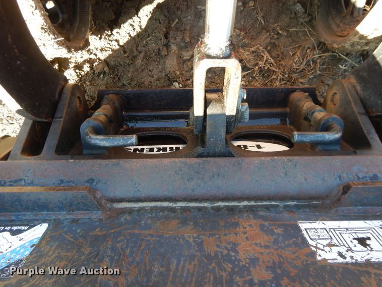 image for item DL2033 2006 Toro Dingo TX420  compact utility loader