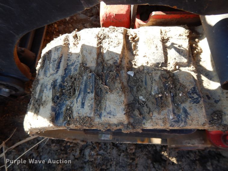 image for item DL2033 2006 Toro Dingo TX420  compact utility loader