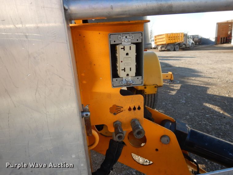 image for item DL2041 2014 Haulotte Biljax 4527A  boom lift