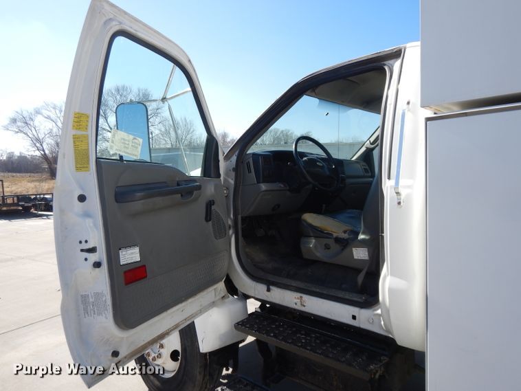 image for item DL2062 2007 Ford F750 Super Duty  dump truck