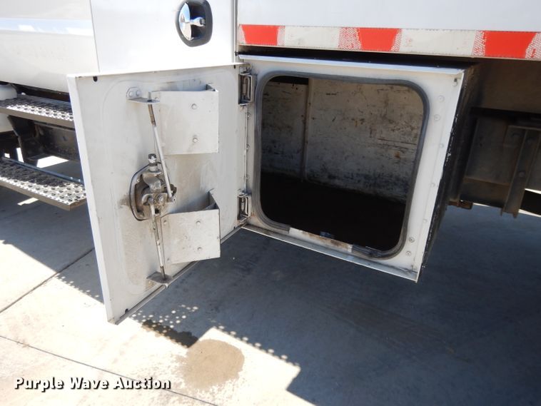 image for item DL2062 2007 Ford F750 Super Duty  dump truck