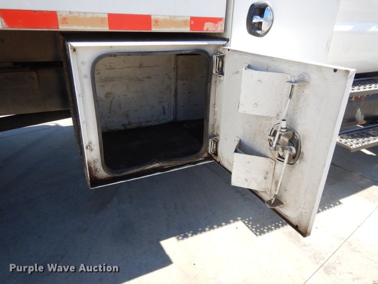 image for item DL2062 2007 Ford F750 Super Duty  dump truck