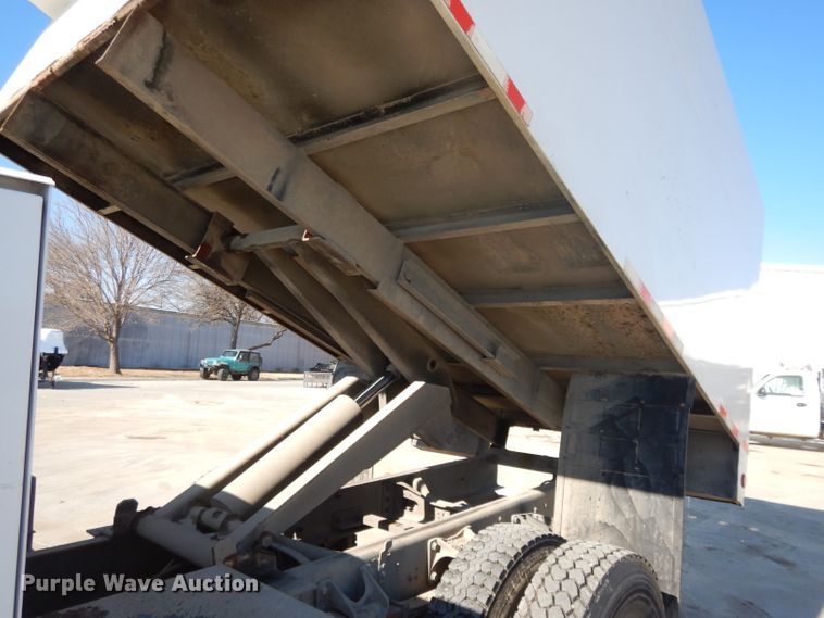 image for item DL2062 2007 Ford F750 Super Duty  dump truck