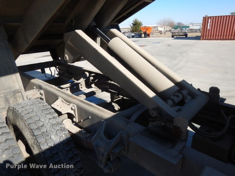 image for item DL2062 2007 Ford F750 Super Duty  dump truck