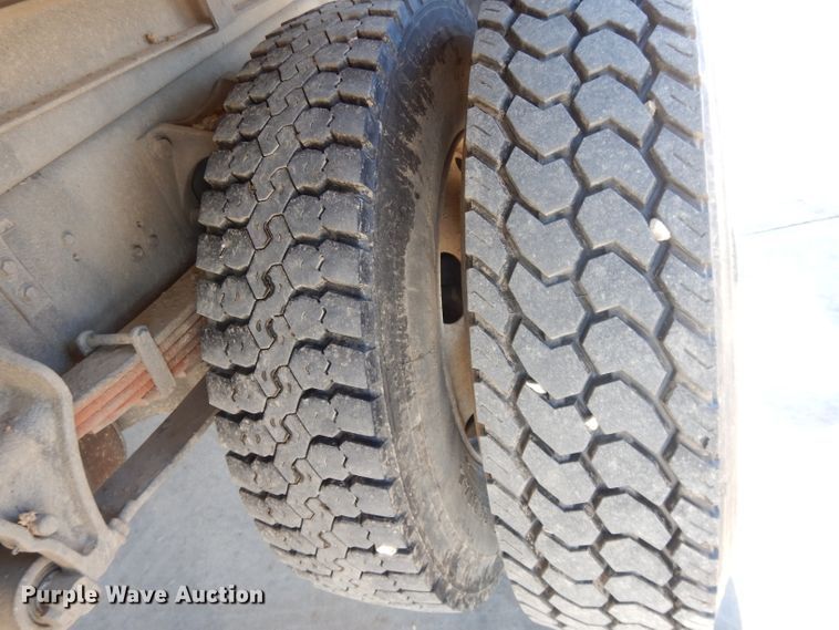 image for item DL2062 2007 Ford F750 Super Duty  dump truck