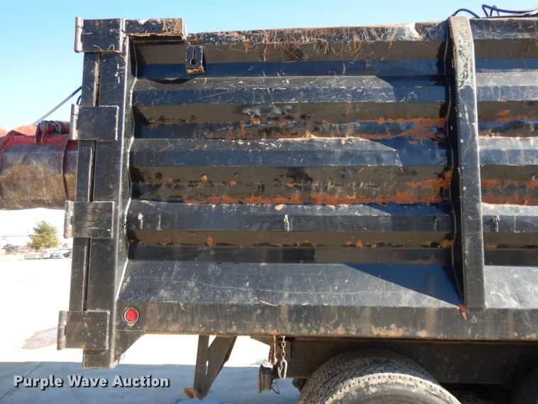 image for item DL2067 1999 International 2574  crane truck