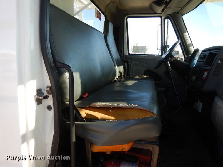 image for item DL2068 2003 International 4300  forestry bucket truck