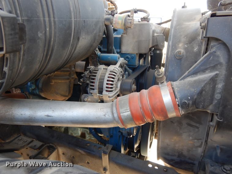 image for item DL2068 2003 International 4300  forestry bucket truck