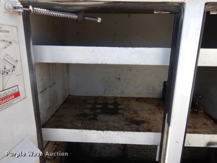 image for item DL2068 2003 International 4300  forestry bucket truck