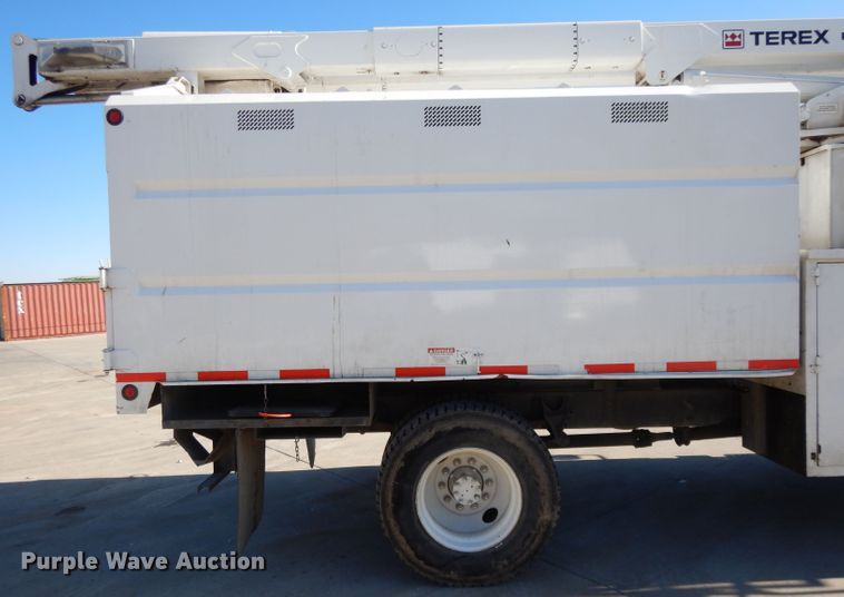 image for item DL2068 2003 International 4300  forestry bucket truck