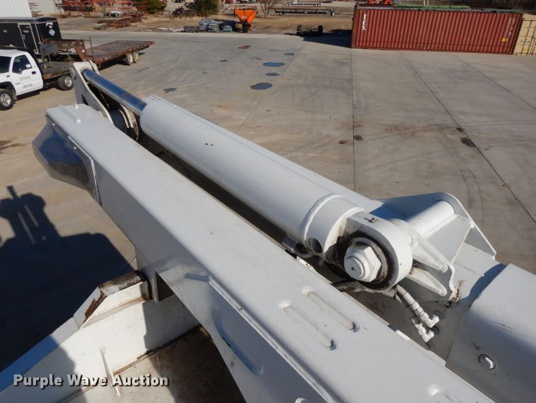 image for item DL2068 2003 International 4300  forestry bucket truck