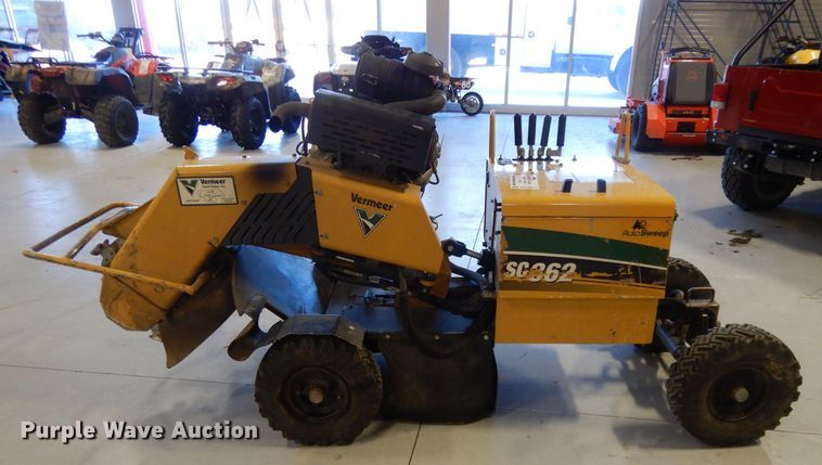 image for item DL2071 2016 Vermeer SC362  stump grinder