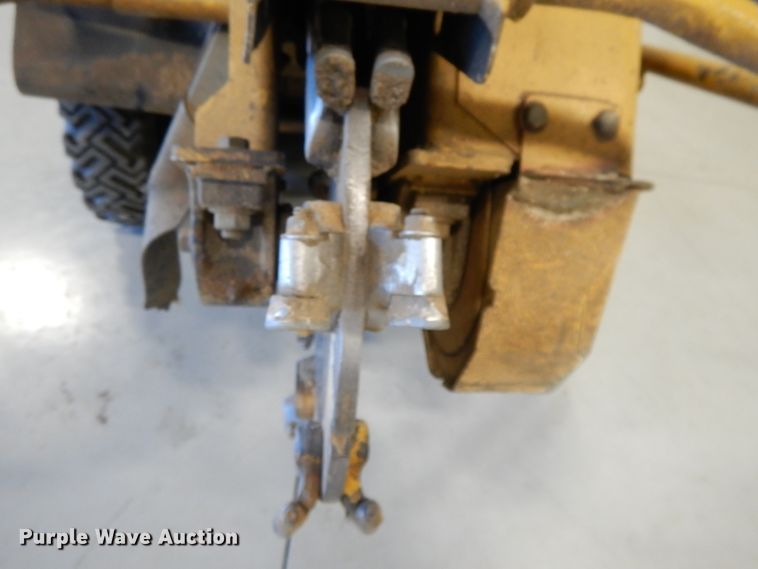 image for item DL2071 2016 Vermeer SC362  stump grinder