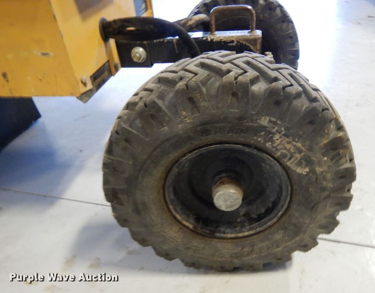 image for item DL2071 2016 Vermeer SC362  stump grinder