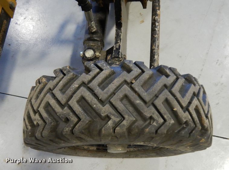 image for item DL2071 2016 Vermeer SC362  stump grinder