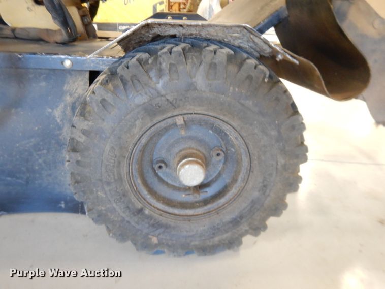 image for item DL2071 2016 Vermeer SC362  stump grinder