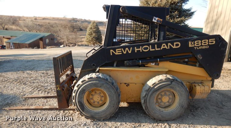 image for item DL2104 1998 New Holland LX885  skid steer loader