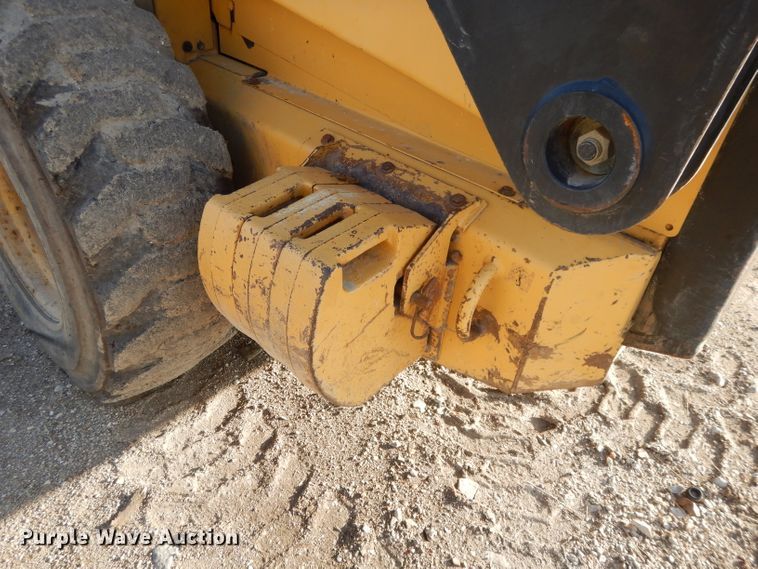 image for item DL2104 1998 New Holland LX885  skid steer loader